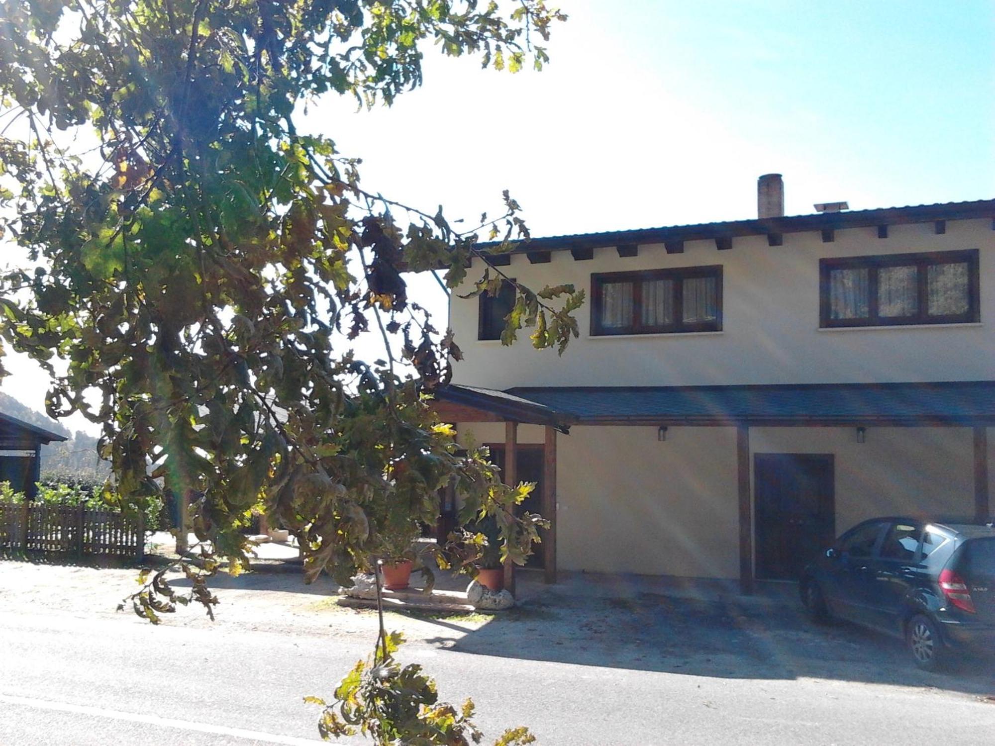 Agrihotel Papaya San Pietro Apostolo Exterior photo